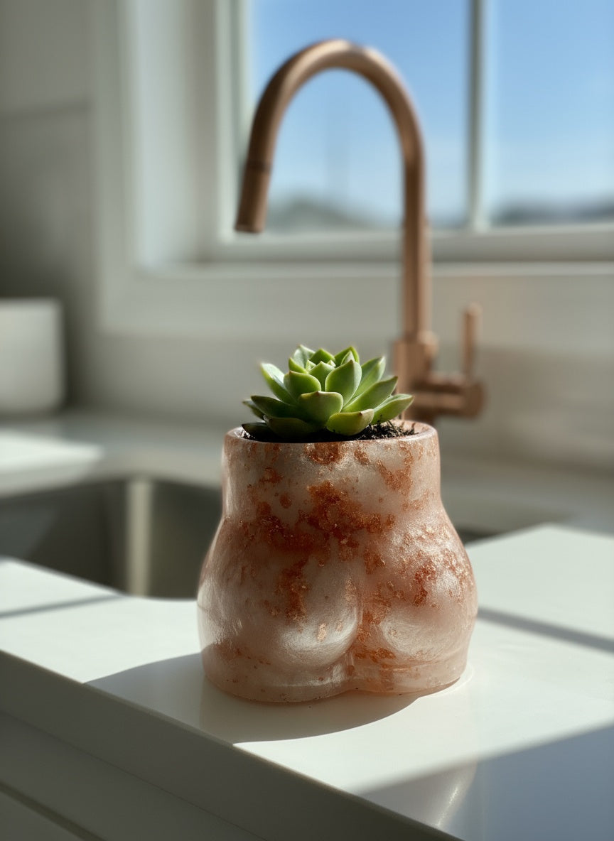 Sweet Cheeks Pot image 3