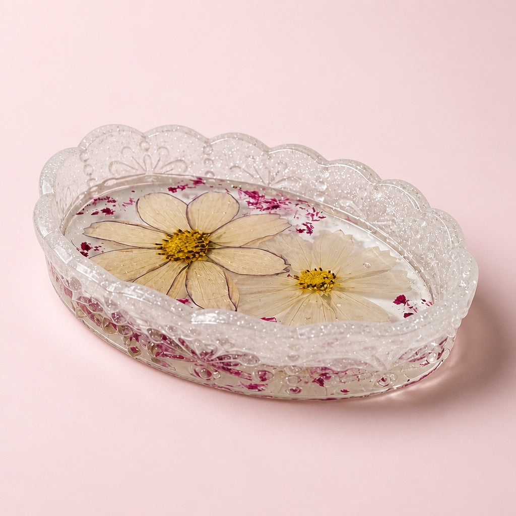 Pressed Flower Resin Trinket Tray | Soft Purples