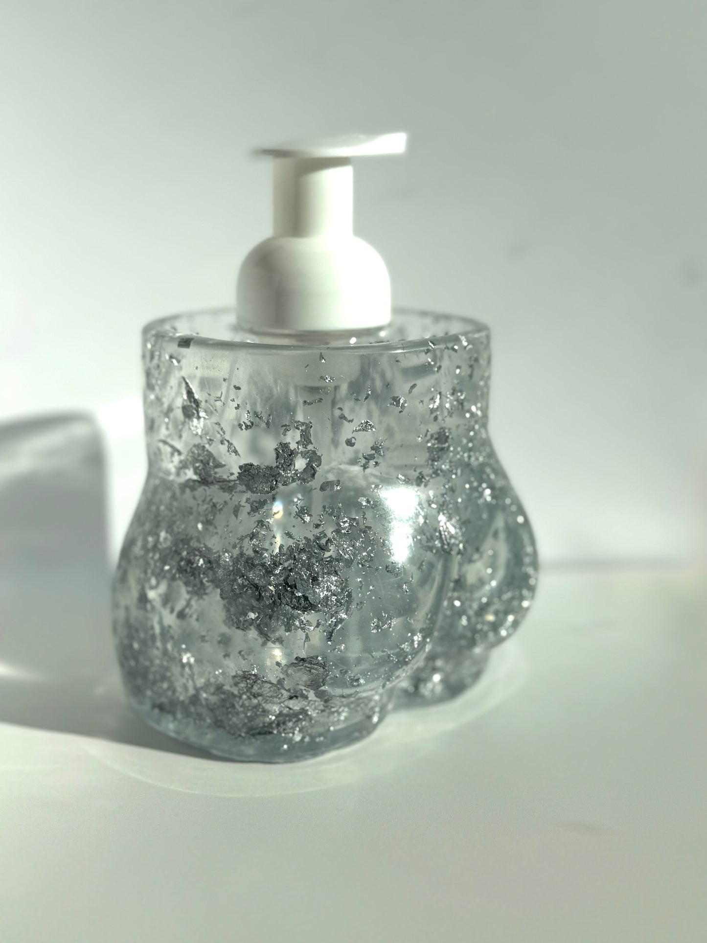 Sweet Cheeks Pot – Silver Foil Accent image 0