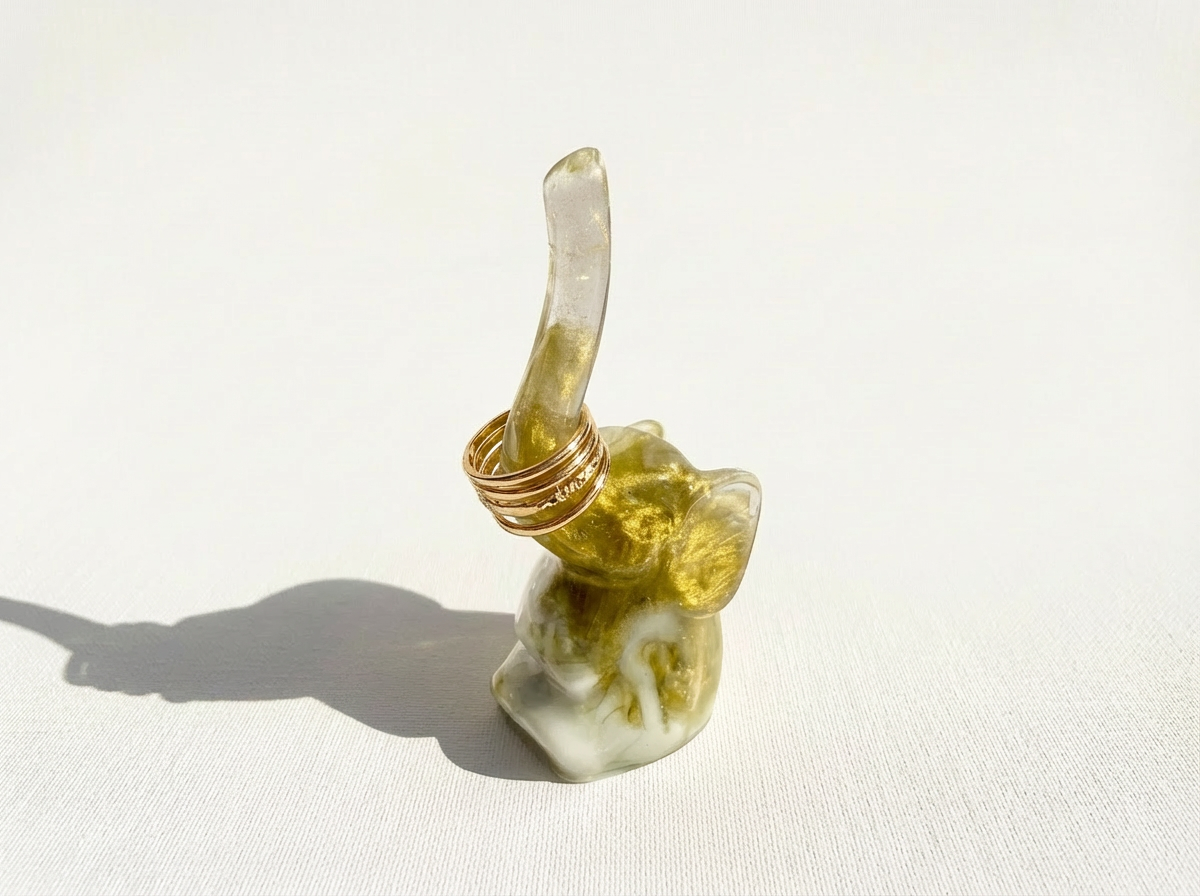 Elephant Ring Holder – Green & White
