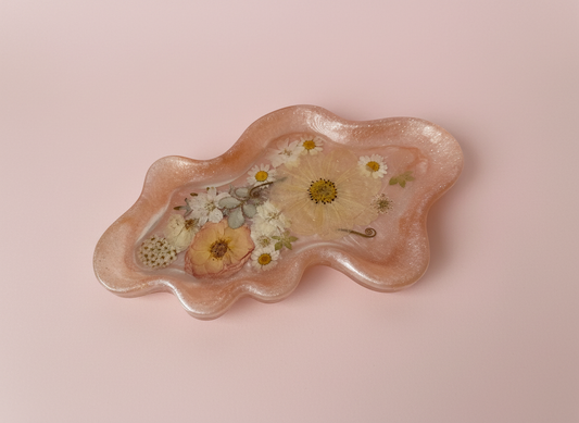 Wavy Pressed Flower Resin Jewelry Tray – Blush + Ivory image 0