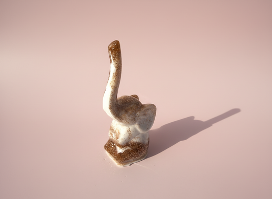 Elephant Ring Holder – Ivory + Gold