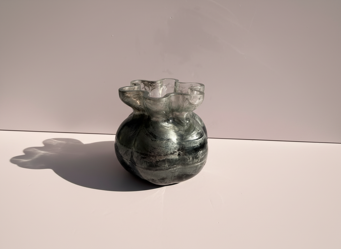 Flower Vase – Swirly Silver