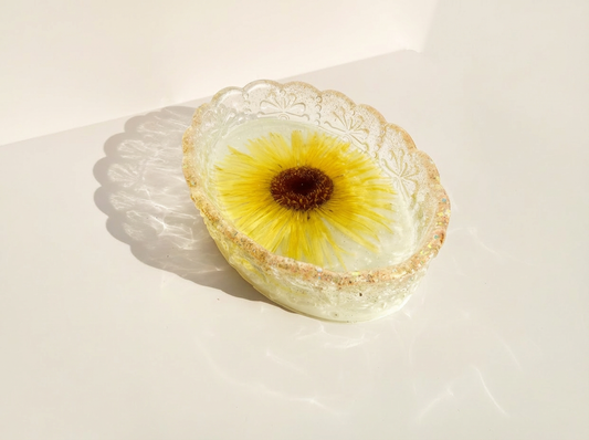 Pressed Flower Resin Trinket Tray | Yellow Paradise
