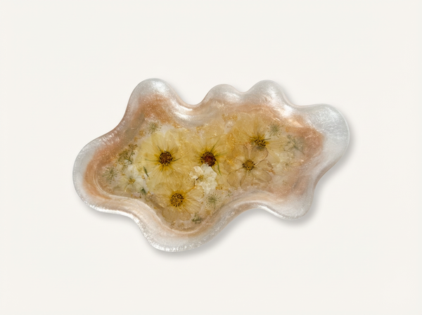 Wavy Pressed Flower Resin Jewelry Tray - Peaches & Cream