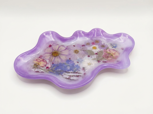 Wavy Pressed Flower Resin Jewelry Tray – Purple Wildflowers