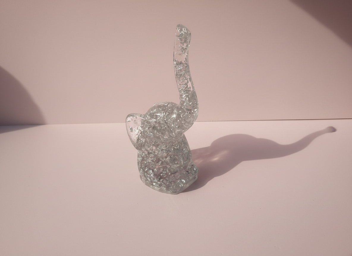 Elephant Ring Holder – Sparkly Silver