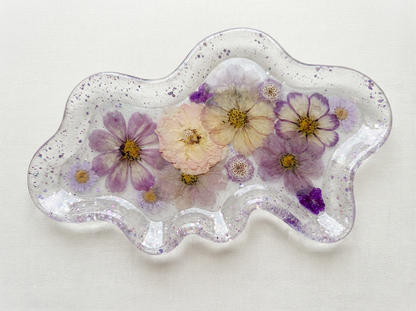 Wavy Pressed Flower Resin Jewelry Tray – Purple All Day