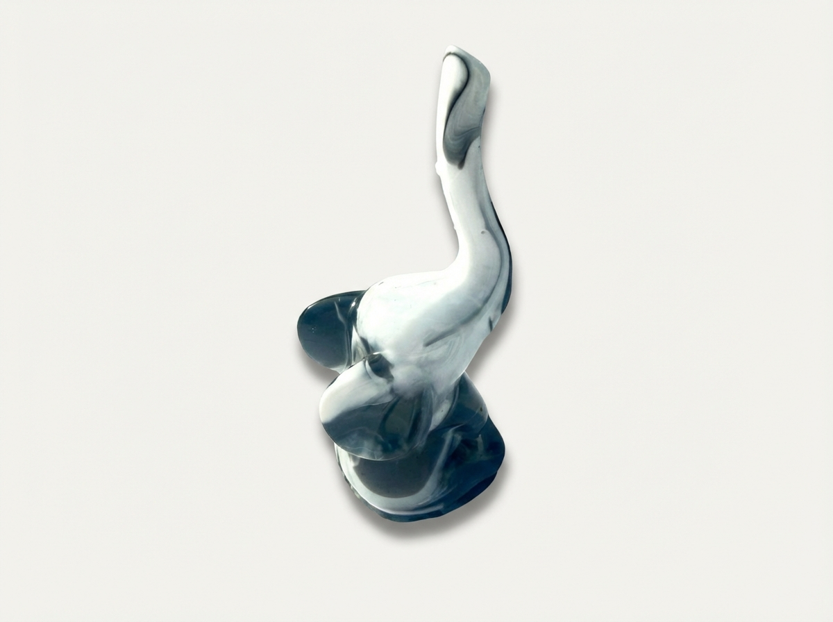 Elephant Ring Holder – Black & White