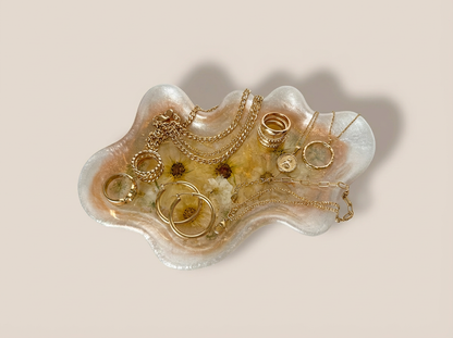 Wavy Pressed Flower Resin Jewelry Tray - Peaches & Cream